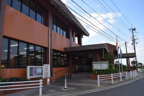 与論町立図書館の写真